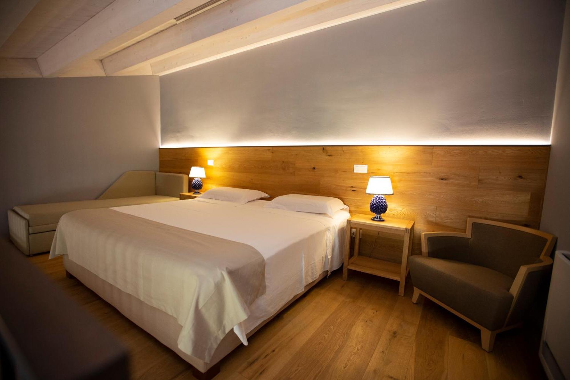 Ballium Luxury Relais Avola Exterior photo