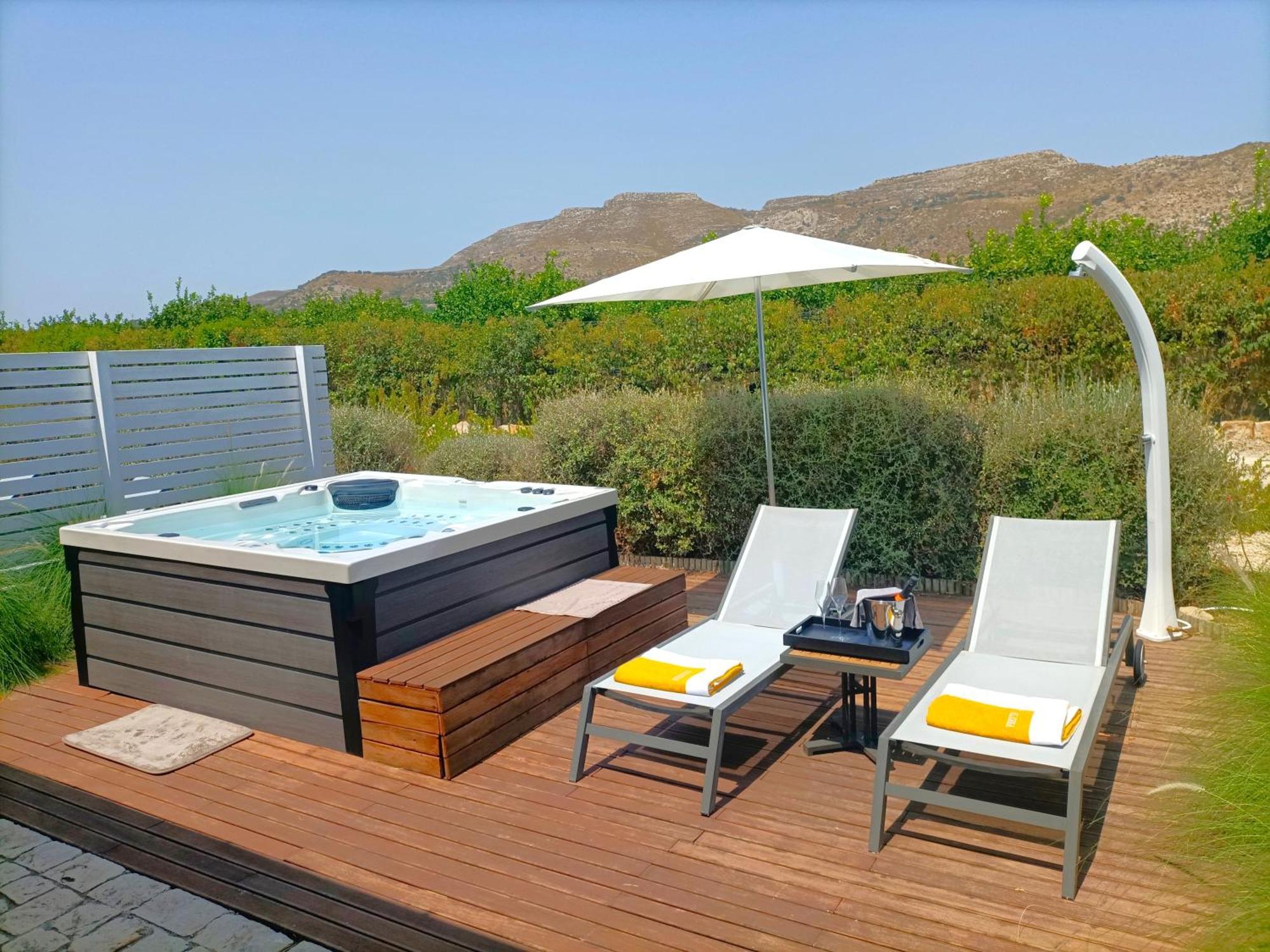 Ballium Luxury Relais Avola Exterior photo